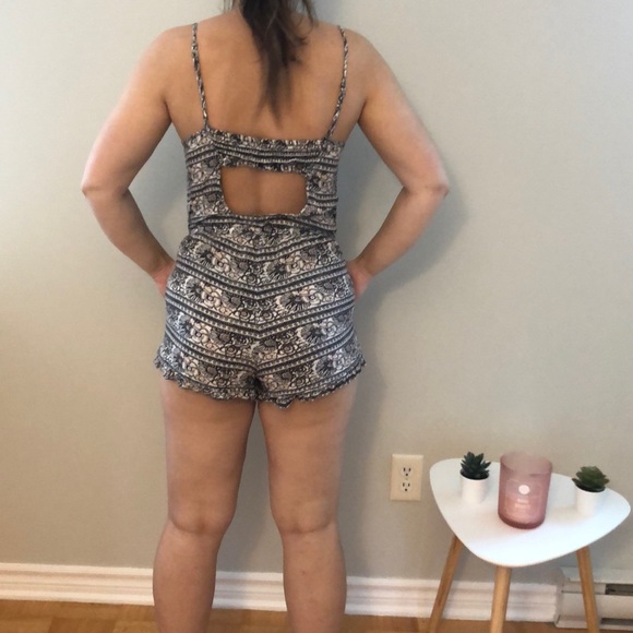 American Eagle Romper - Picture 2 of 4